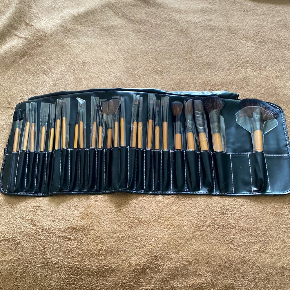 Brush set - 24 pieces